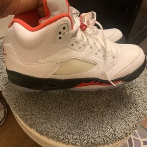 Air Jordan Retro 5 “Fire Red’s” Size 7Y 2020!!!